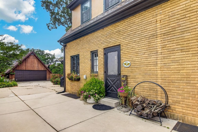 2117 PRINCETON, ROCKFORD, Illinois 61107, 3 Bedrooms Bedrooms, ,2 BathroomsBathrooms,House,For Sale,PRINCETON,202605195