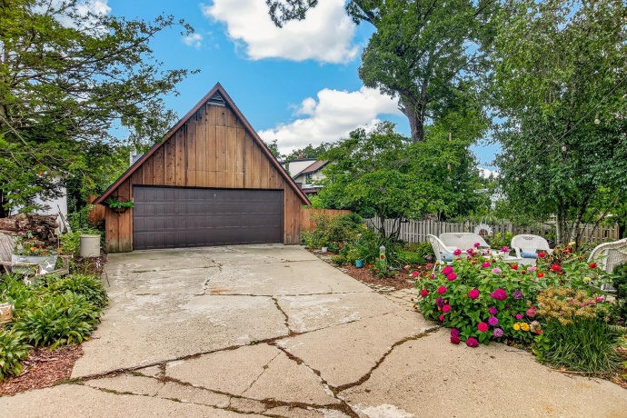 2117 PRINCETON, ROCKFORD, Illinois 61107, 3 Bedrooms Bedrooms, ,2 BathroomsBathrooms,House,For Sale,PRINCETON,202605195
