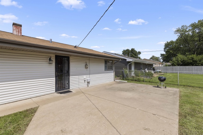 2013 EVANS, LOVES PARK, Illinois 61111, 3 Bedrooms Bedrooms, ,1 BathroomBathrooms,House,For Sale,EVANS,202605198