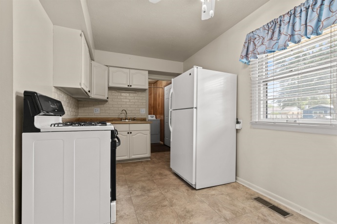 2013 EVANS, LOVES PARK, Illinois 61111, 3 Bedrooms Bedrooms, ,1 BathroomBathrooms,House,For Sale,EVANS,202605198