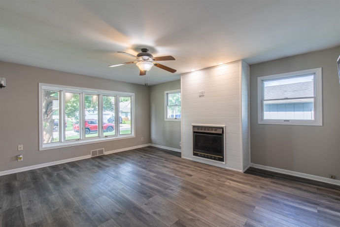 505 2nd, MENDOTA, Illinois 61342, 3 Bedrooms Bedrooms, ,1 BathroomBathrooms,House,For Sale,2nd,202605202