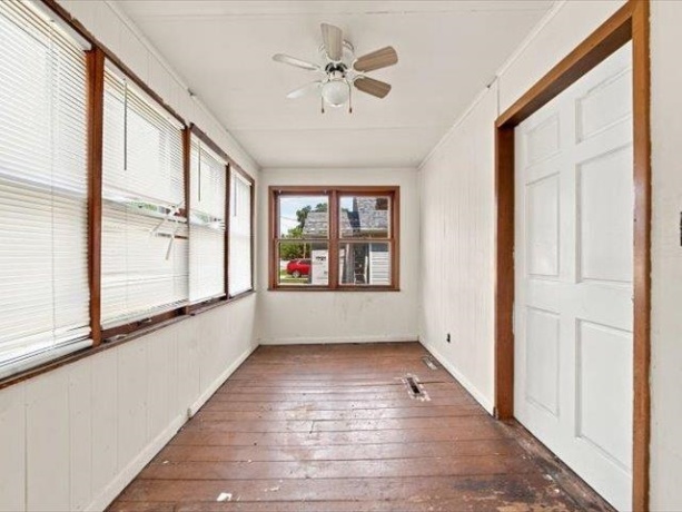 219 Ave E, ROCK FALLS, Illinois 61071, 3 Bedrooms Bedrooms, ,1 BathroomBathrooms,House,For Sale,Ave E,202605206