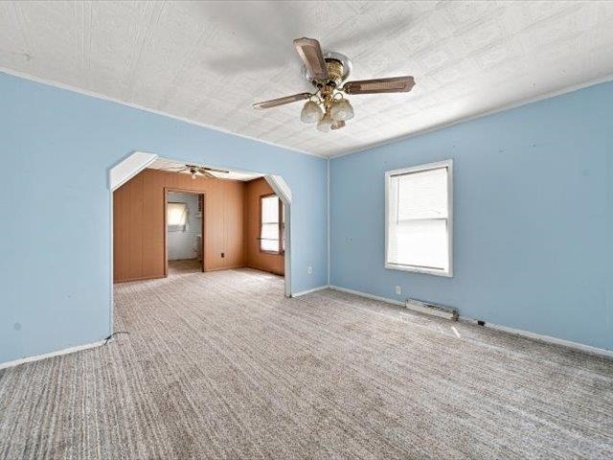 219 Ave E, ROCK FALLS, Illinois 61071, 3 Bedrooms Bedrooms, ,1 BathroomBathrooms,House,For Sale,Ave E,202605206