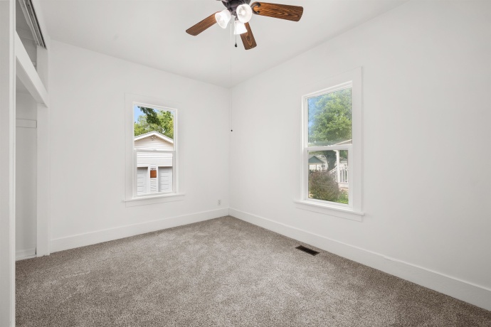725 11th, DEKALB, Illinois 60115, 3 Bedrooms Bedrooms, ,1 BathroomBathrooms,House,For Sale,11th,202605208
