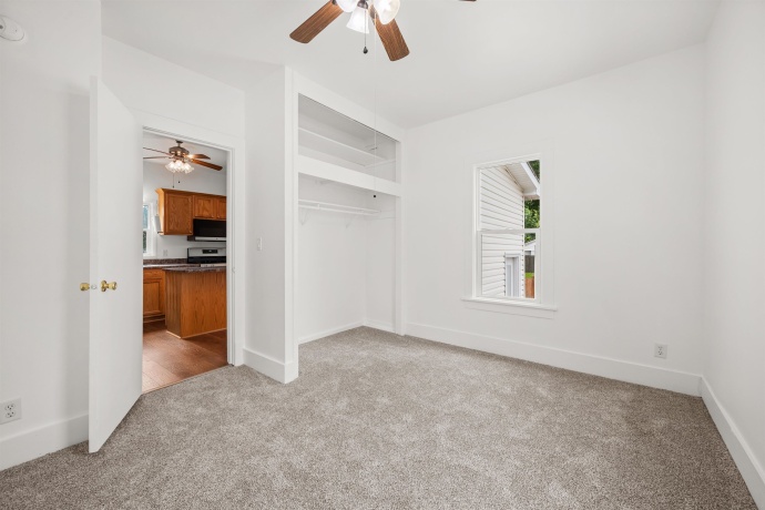 725 11th, DEKALB, Illinois 60115, 3 Bedrooms Bedrooms, ,1 BathroomBathrooms,House,For Sale,11th,202605208