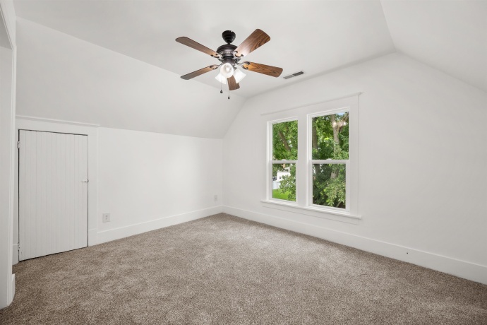 725 11th, DEKALB, Illinois 60115, 3 Bedrooms Bedrooms, ,1 BathroomBathrooms,House,For Sale,11th,202605208