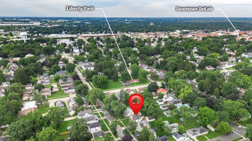 725 11th, DEKALB, Illinois 60115, 3 Bedrooms Bedrooms, ,1 BathroomBathrooms,House,For Sale,11th,202605208