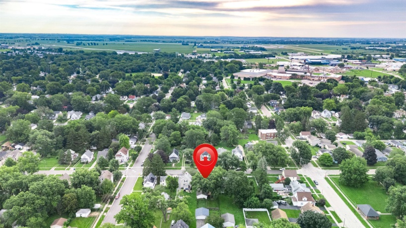 725 11th, DEKALB, Illinois 60115, 3 Bedrooms Bedrooms, ,1 BathroomBathrooms,House,For Sale,11th,202605208