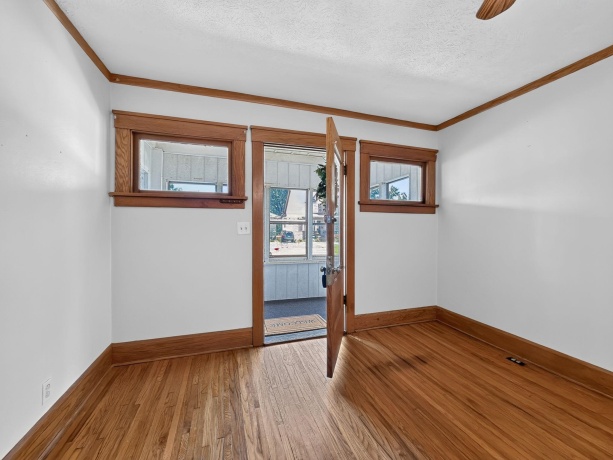 1022 13th, ROCKFORD, Illinois 61104, 3 Bedrooms Bedrooms, ,1 BathroomBathrooms,House,For Sale,13th,202605209
