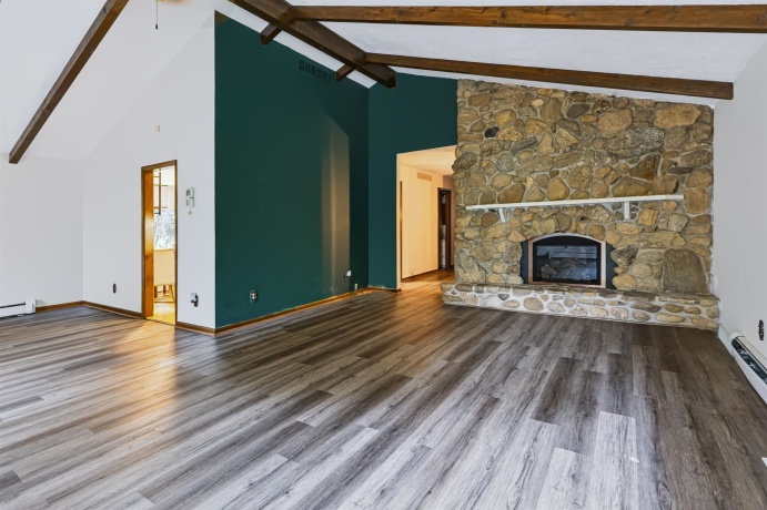 7901 Louella, ROSCOE, Illinois 61073, 5 Bedrooms Bedrooms, ,2 BathroomsBathrooms,House,For Sale,Louella,202605025