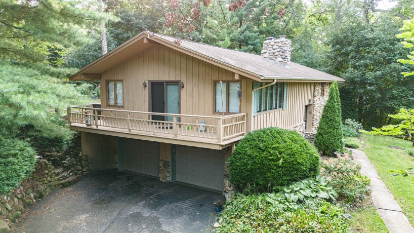 7901 Louella, ROSCOE, Illinois 61073, 5 Bedrooms Bedrooms, ,2 BathroomsBathrooms,House,For Sale,Louella,202605025