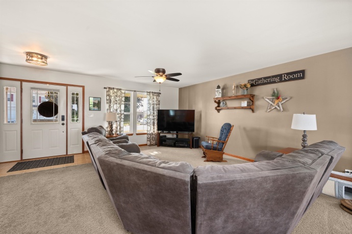 103 Evergreen, KIRKLAND, Illinois 60146, 5 Bedrooms Bedrooms, ,3 BathroomsBathrooms,House,For Sale,Evergreen,202605210