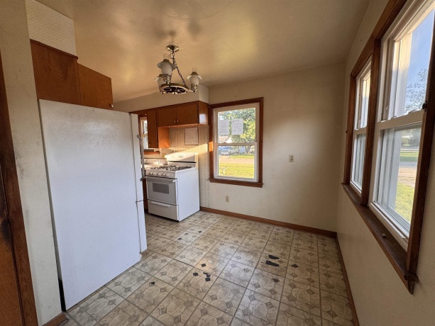 203 2nd, GENOA, Illinois 60135, 3 Bedrooms Bedrooms, ,1 BathroomBathrooms,House,For Sale,2nd,202605211