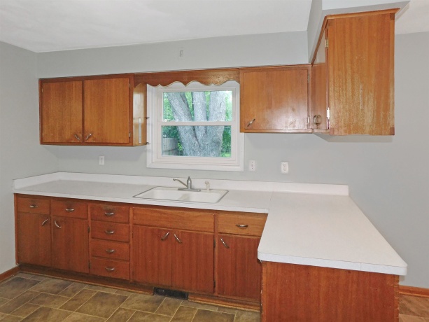 519 Ravine, SOUTH BELOIT, Illinois 61080, 2 Bedrooms Bedrooms, ,1 BathroomBathrooms,House,For Sale,Ravine,202605212