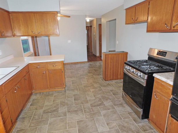 519 Ravine, SOUTH BELOIT, Illinois 61080, 2 Bedrooms Bedrooms, ,1 BathroomBathrooms,House,For Sale,Ravine,202605212