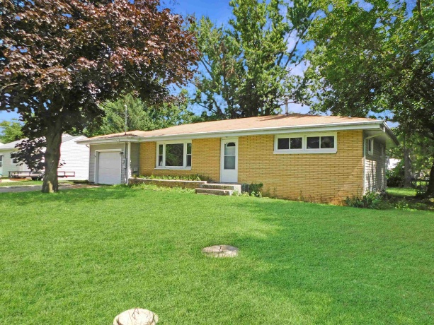 519 Ravine, SOUTH BELOIT, Illinois 61080, 2 Bedrooms Bedrooms, ,1 BathroomBathrooms,House,For Sale,Ravine,202605212