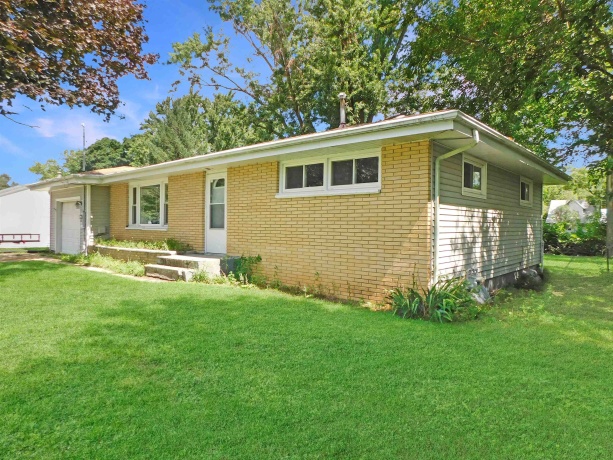 519 Ravine, SOUTH BELOIT, Illinois 61080, 2 Bedrooms Bedrooms, ,1 BathroomBathrooms,House,For Sale,Ravine,202605212