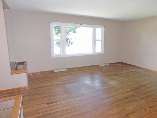 519 Ravine, SOUTH BELOIT, Illinois 61080, 2 Bedrooms Bedrooms, ,1 BathroomBathrooms,House,For Sale,Ravine,202605212