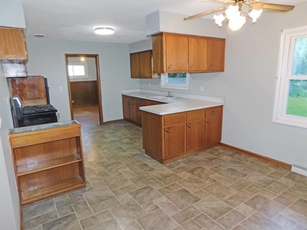 519 Ravine, SOUTH BELOIT, Illinois 61080, 2 Bedrooms Bedrooms, ,1 BathroomBathrooms,House,For Sale,Ravine,202605212