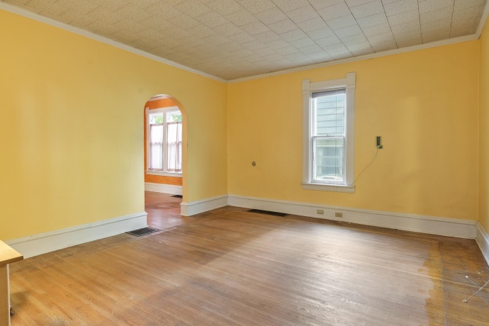 704 irving, ROCKFORD, Illinois 61101, 3 Bedrooms Bedrooms, ,1 BathroomBathrooms,House,For Sale,irving,202605232