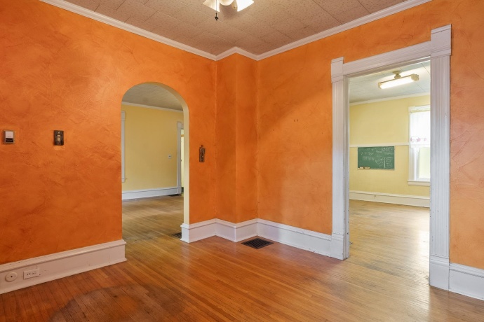 704 irving, ROCKFORD, Illinois 61101, 3 Bedrooms Bedrooms, ,1 BathroomBathrooms,House,For Sale,irving,202605232