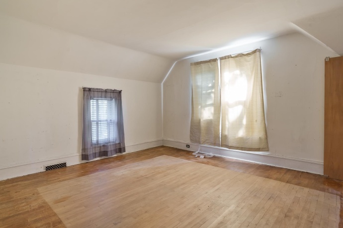 704 irving, ROCKFORD, Illinois 61101, 3 Bedrooms Bedrooms, ,1 BathroomBathrooms,House,For Sale,irving,202605232