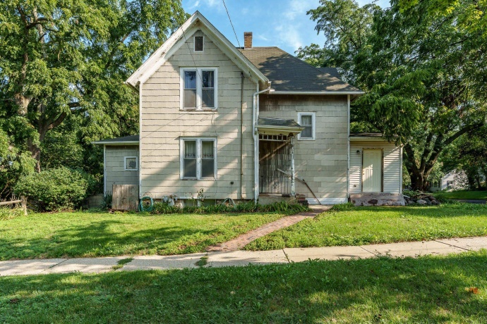 704 irving, ROCKFORD, Illinois 61101, 3 Bedrooms Bedrooms, ,1 BathroomBathrooms,House,For Sale,irving,202605232