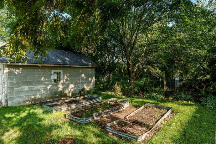 704 irving, ROCKFORD, Illinois 61101, 3 Bedrooms Bedrooms, ,1 BathroomBathrooms,House,For Sale,irving,202605232