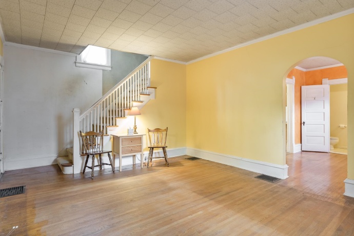 704 irving, ROCKFORD, Illinois 61101, 3 Bedrooms Bedrooms, ,1 BathroomBathrooms,House,For Sale,irving,202605232