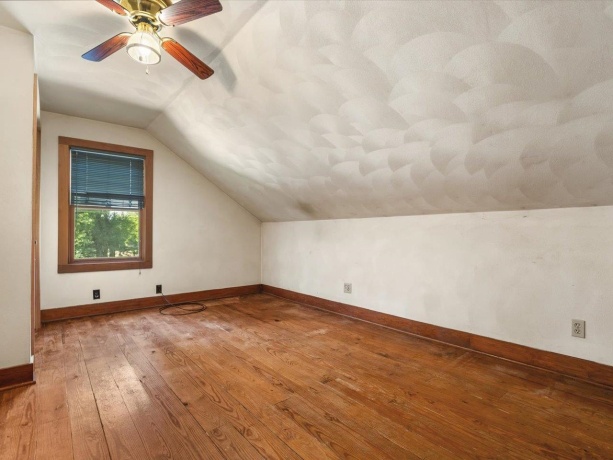15 Walnut, Cedarville, Illinois 61013, 2 Bedrooms Bedrooms, ,1 BathroomBathrooms,House,For Sale,Walnut,202605249