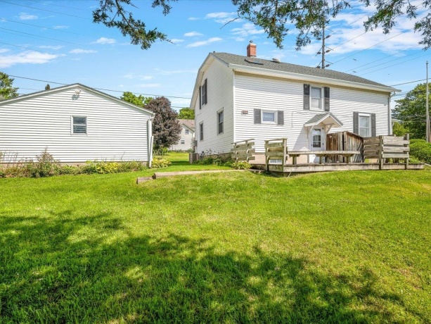 15 Walnut, Cedarville, Illinois 61013, 2 Bedrooms Bedrooms, ,1 BathroomBathrooms,House,For Sale,Walnut,202605249