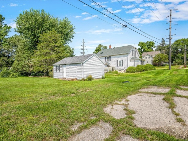 15 Walnut, Cedarville, Illinois 61013, 2 Bedrooms Bedrooms, ,1 BathroomBathrooms,House,For Sale,Walnut,202605249