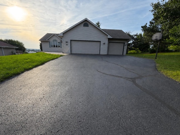 7650 Hawks Ridge, MACHESNEY PARK, Illinois 61115, 4 Bedrooms Bedrooms, ,3 BathroomsBathrooms,House,For Sale,Hawks Ridge,202605250