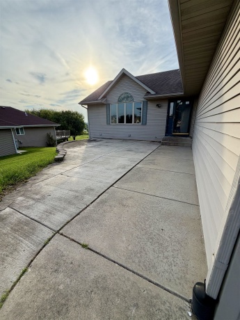 7650 Hawks Ridge, MACHESNEY PARK, Illinois 61115, 4 Bedrooms Bedrooms, ,3 BathroomsBathrooms,House,For Sale,Hawks Ridge,202605250
