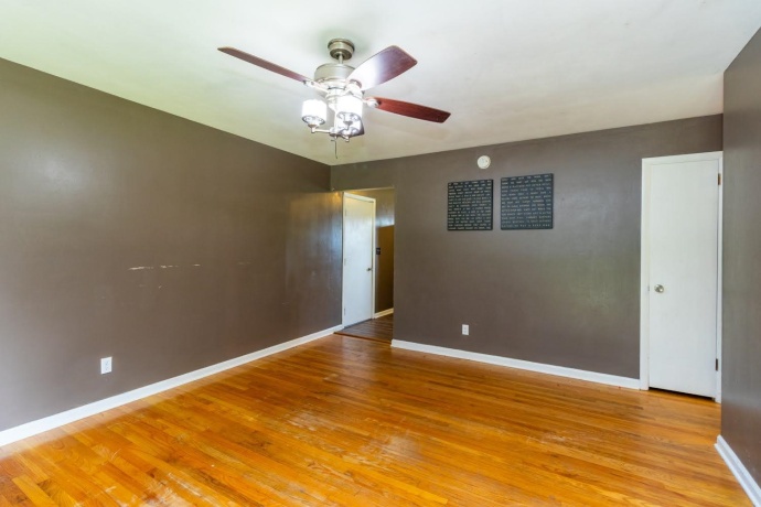 303 Hough, MACHESNEY PARK, Illinois 61115, 3 Bedrooms Bedrooms, ,1 BathroomBathrooms,House,For Sale,Hough,202605253