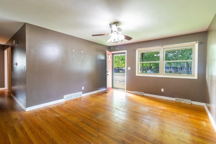 303 Hough, MACHESNEY PARK, Illinois 61115, 3 Bedrooms Bedrooms, ,1 BathroomBathrooms,House,For Sale,Hough,202605253