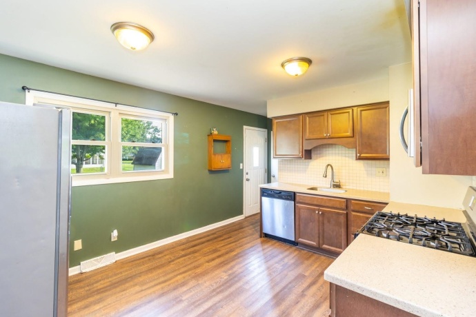 303 Hough, MACHESNEY PARK, Illinois 61115, 3 Bedrooms Bedrooms, ,1 BathroomBathrooms,House,For Sale,Hough,202605253