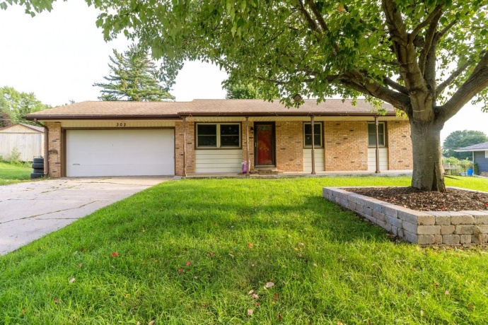 303 Hough, MACHESNEY PARK, Illinois 61115, 3 Bedrooms Bedrooms, ,1 BathroomBathrooms,House,For Sale,Hough,202605253