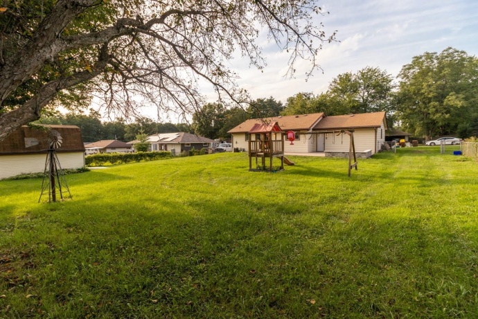 303 Hough, MACHESNEY PARK, Illinois 61115, 3 Bedrooms Bedrooms, ,1 BathroomBathrooms,House,For Sale,Hough,202605253