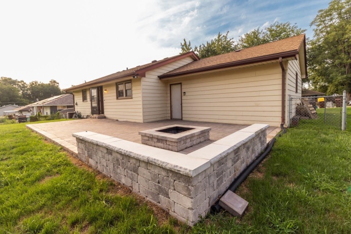 303 Hough, MACHESNEY PARK, Illinois 61115, 3 Bedrooms Bedrooms, ,1 BathroomBathrooms,House,For Sale,Hough,202605253