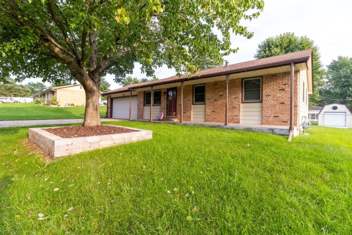 303 Hough, MACHESNEY PARK, Illinois 61115, 3 Bedrooms Bedrooms, ,1 BathroomBathrooms,House,For Sale,Hough,202605253