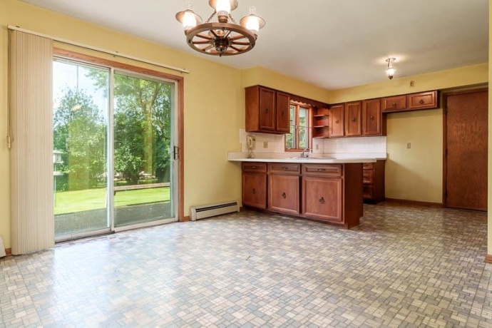 5803 CLARENDON, ROCKFORD, Illinois 61114, 4 Bedrooms Bedrooms, ,2 BathroomsBathrooms,House,For Sale,CLARENDON,202605255
