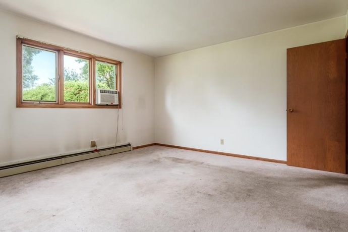 5803 CLARENDON, ROCKFORD, Illinois 61114, 4 Bedrooms Bedrooms, ,2 BathroomsBathrooms,House,For Sale,CLARENDON,202605255