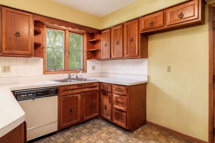 5803 CLARENDON, ROCKFORD, Illinois 61114, 4 Bedrooms Bedrooms, ,2 BathroomsBathrooms,House,For Sale,CLARENDON,202605255