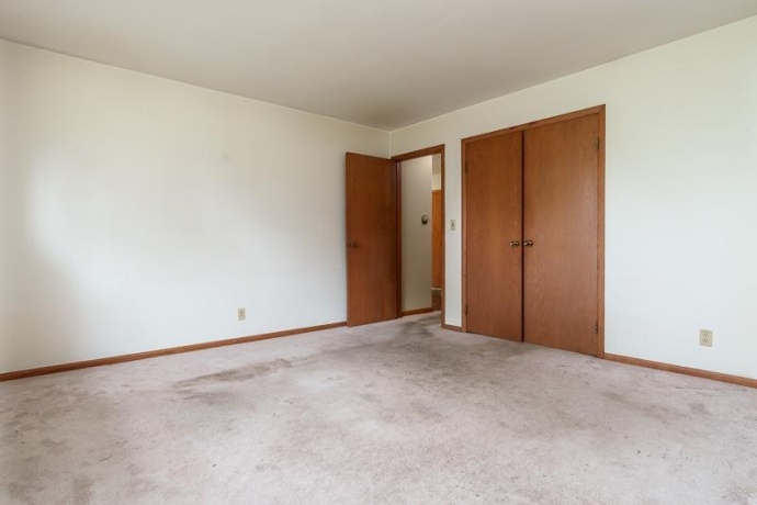 5803 CLARENDON, ROCKFORD, Illinois 61114, 4 Bedrooms Bedrooms, ,2 BathroomsBathrooms,House,For Sale,CLARENDON,202605255