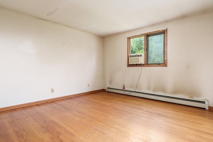 5803 CLARENDON, ROCKFORD, Illinois 61114, 4 Bedrooms Bedrooms, ,2 BathroomsBathrooms,House,For Sale,CLARENDON,202605255