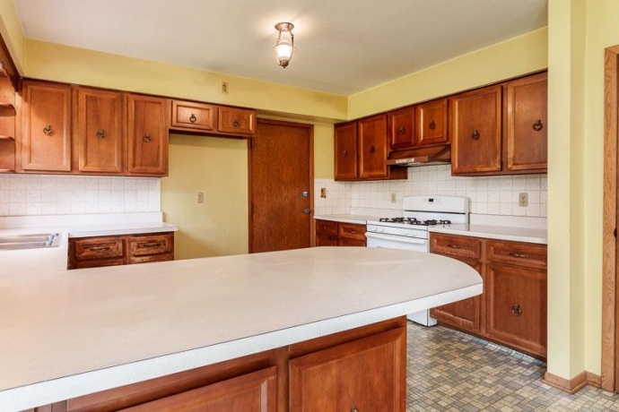 5803 CLARENDON, ROCKFORD, Illinois 61114, 4 Bedrooms Bedrooms, ,2 BathroomsBathrooms,House,For Sale,CLARENDON,202605255