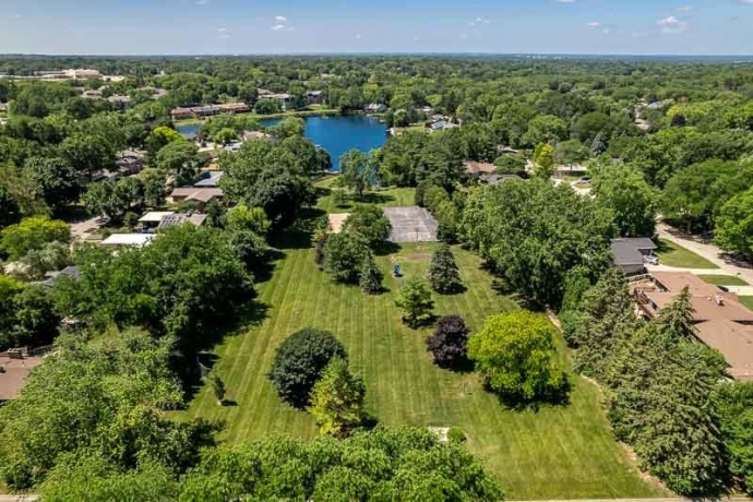 5803 CLARENDON, ROCKFORD, Illinois 61114, 4 Bedrooms Bedrooms, ,2 BathroomsBathrooms,House,For Sale,CLARENDON,202605255