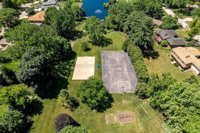 5803 CLARENDON, ROCKFORD, Illinois 61114, 4 Bedrooms Bedrooms, ,2 BathroomsBathrooms,House,For Sale,CLARENDON,202605255