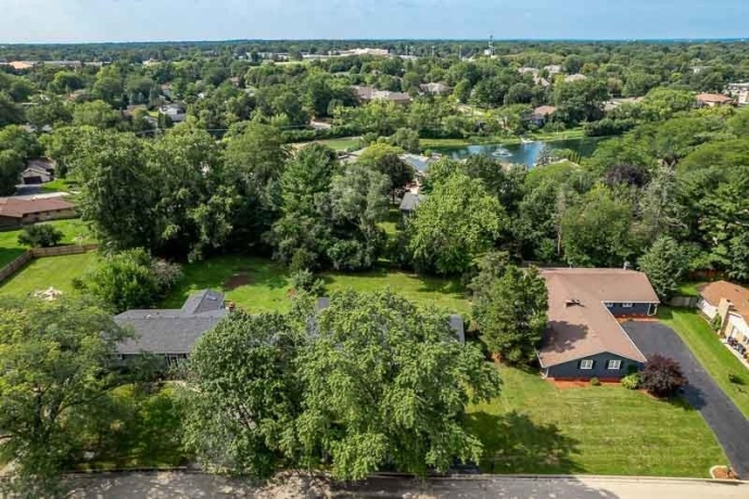 5803 CLARENDON, ROCKFORD, Illinois 61114, 4 Bedrooms Bedrooms, ,2 BathroomsBathrooms,House,For Sale,CLARENDON,202605255